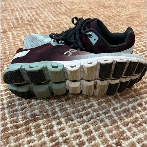 On Running Athletic Shoes - Black and Gray - Picture 3 of 3